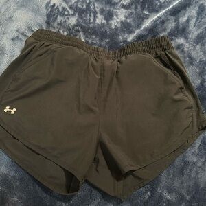 Black running shorts with pockets